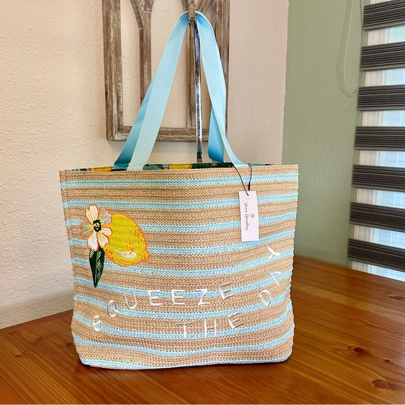 Vera Bradley Lemon Straw Tote and Pouch NWT - Picture 2 of 7